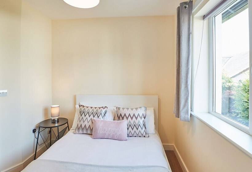 Host Stay Farrers View