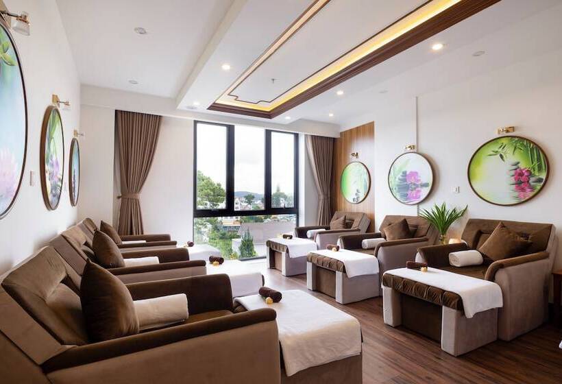 هتل Da Lat Prince