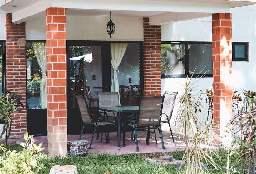 בית מלון כפרי Mía Mía Bungalows & Chalets By Zoviq