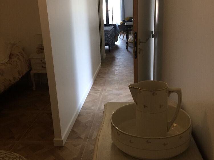 פנסיון Les 3 Pigeons