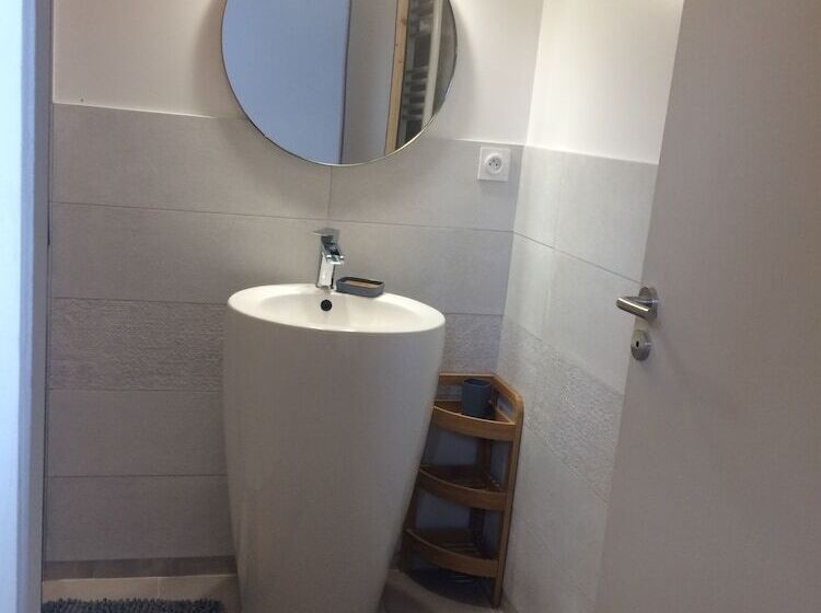 פנסיון Les 3 Pigeons