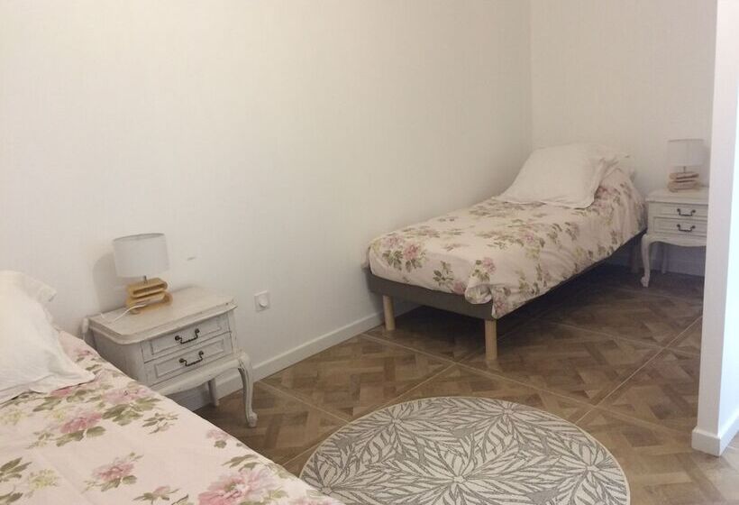 פנסיון Les 3 Pigeons