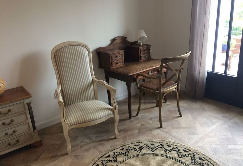 פנסיון Les 3 Pigeons