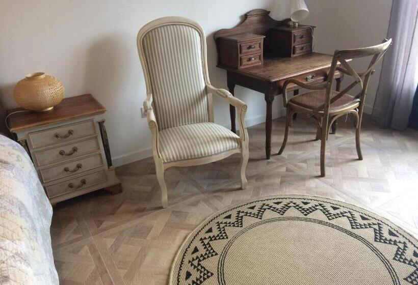 פנסיון Les 3 Pigeons