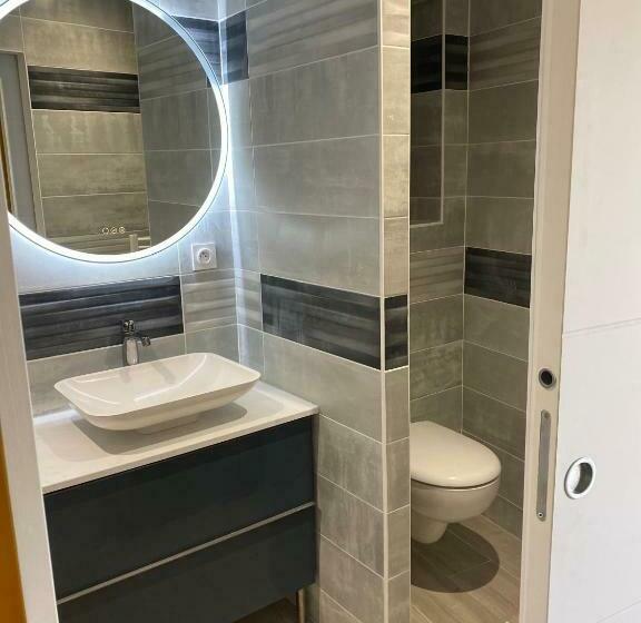 膳宿费 Les Berouds