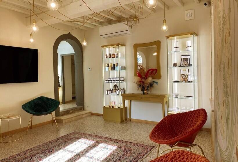 بنسيون Palazzo Essenza