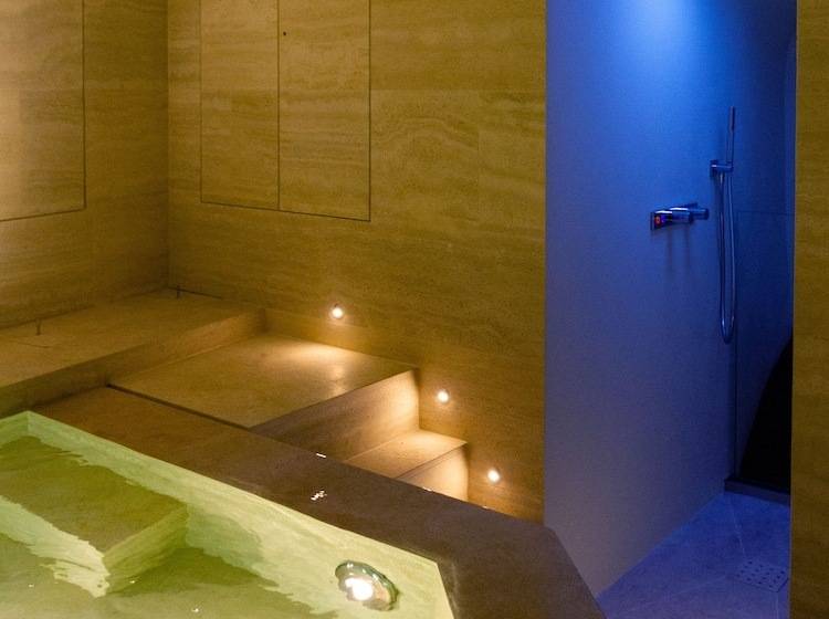 بنسيون Palazzo Essenza