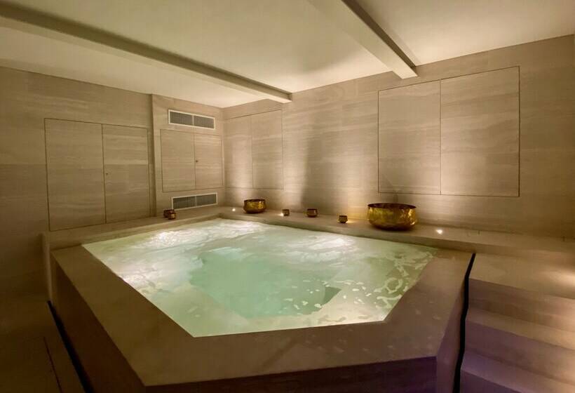 بنسيون Palazzo Essenza