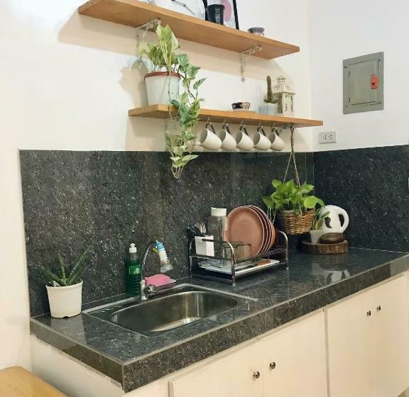 هاستل Nord House Laoag