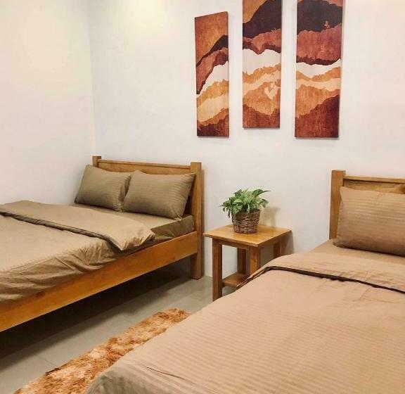 هاستل Nord House Laoag