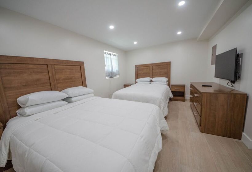 הוסטל Seaport Inn