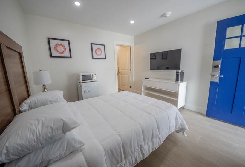 הוסטל Seaport Inn