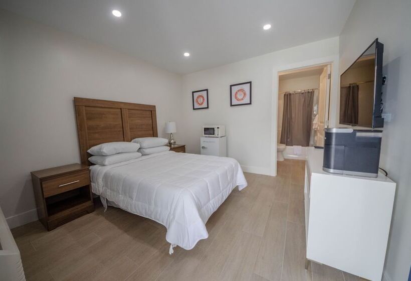 הוסטל Seaport Inn