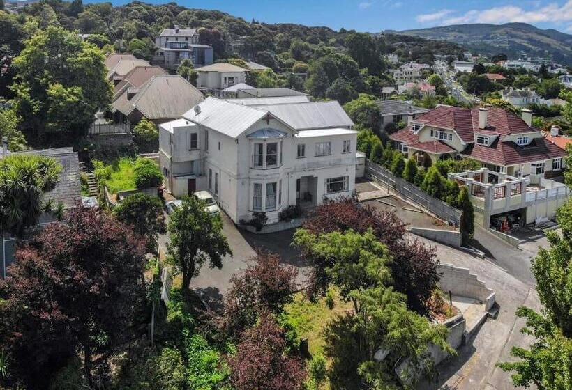 هاستل Work Stay At 123