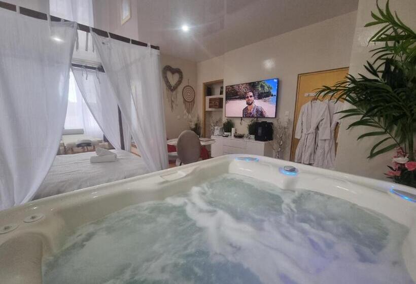 مبيت وإفطار Suite Chic By Les Spa De Venus