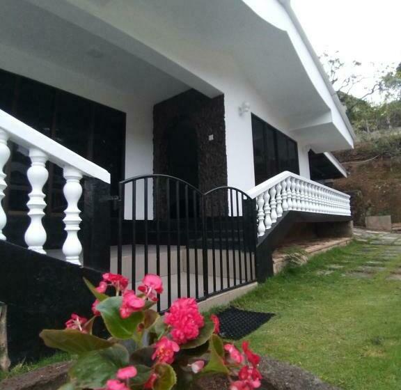 مبيت وإفطار Rikton Bungalow