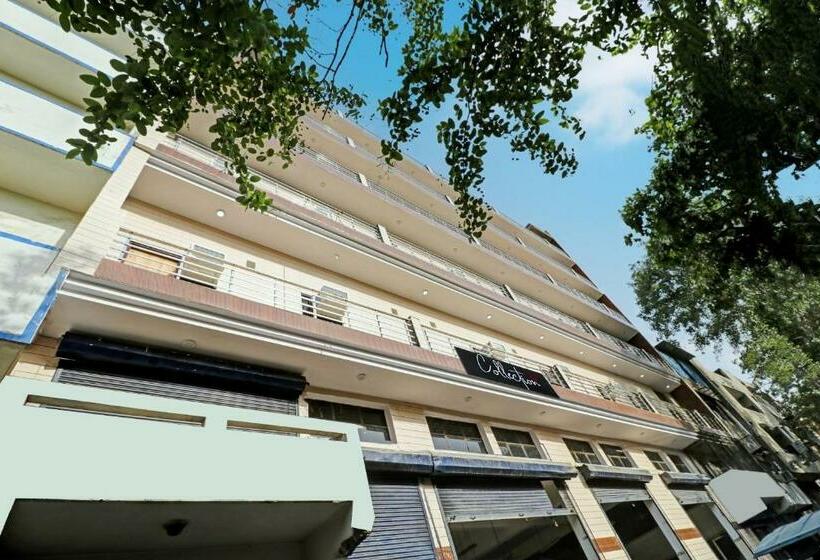 Capital O Hotel Peeragarhi Near M2k Cinemas Rohini