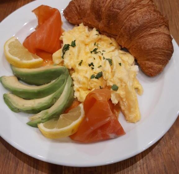 Highlander House B&b