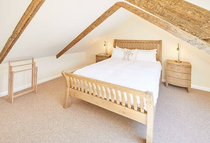 Host & Stay   Eden Cottage