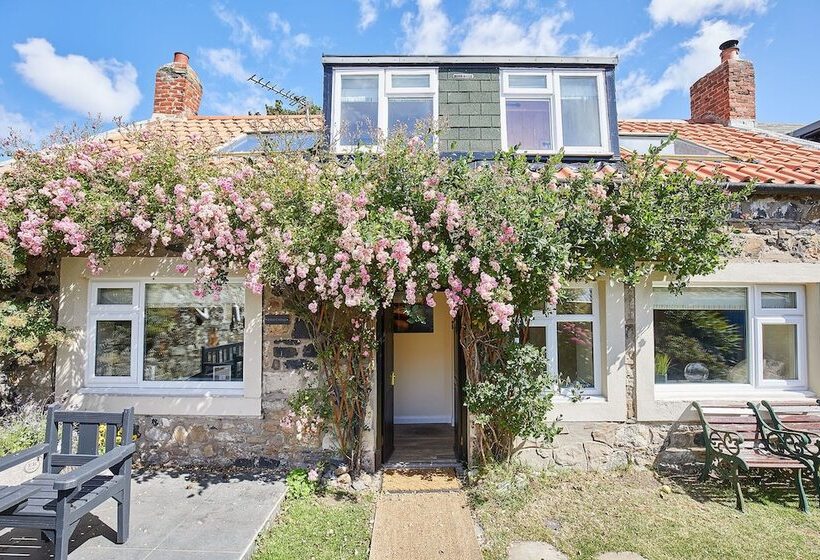 Host & Stay   Eden Cottage