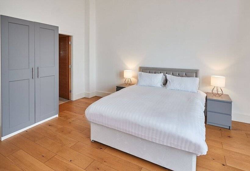 Host Stay Lighthouse View Montague Apartments