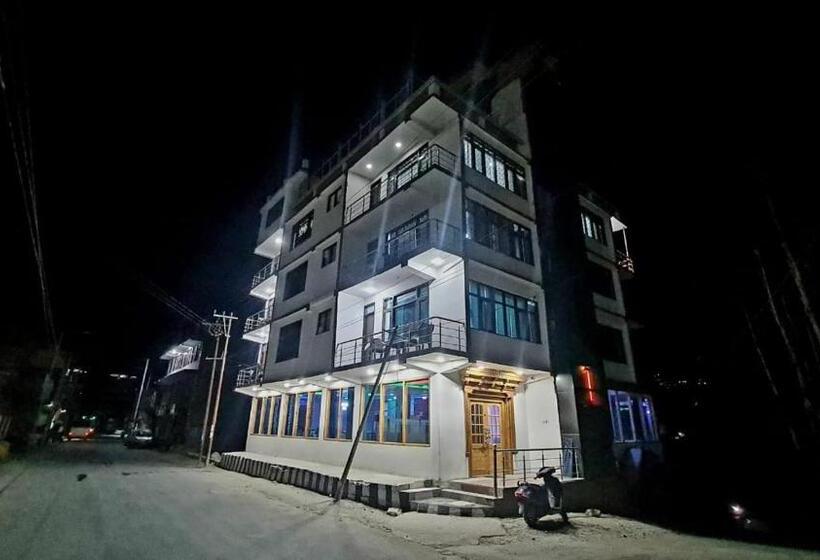 Отель The Indian Kargil