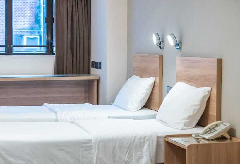 هتل Metacity Living