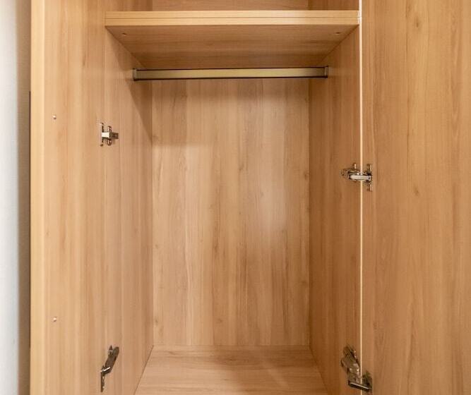 هتل Metacity Living