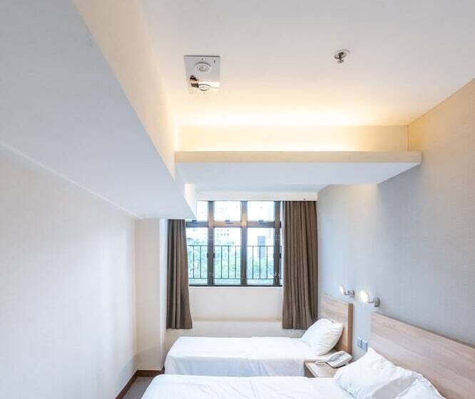 هتل Metacity Living