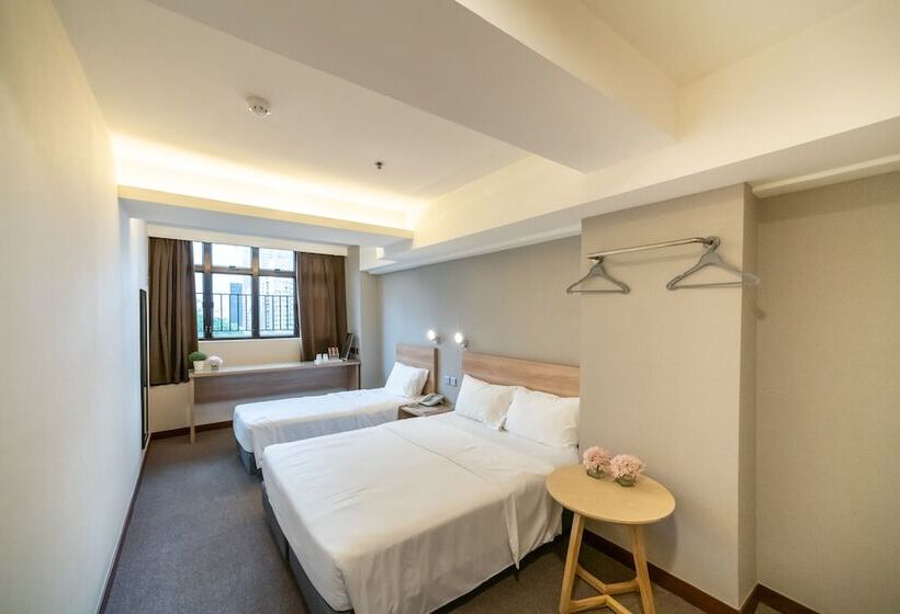 هتل Metacity Living