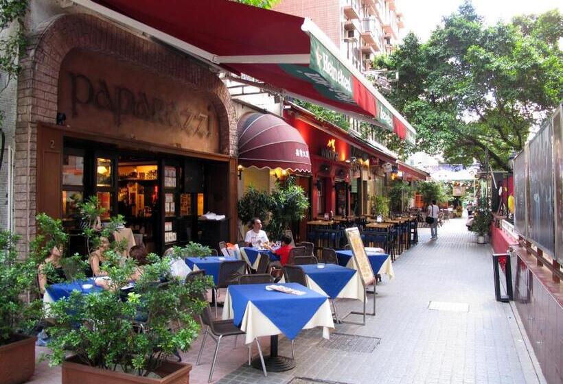 هتل Metacity Living