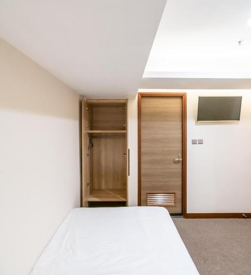 هتل Metacity Living