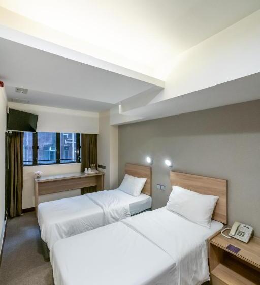 هتل Metacity Living