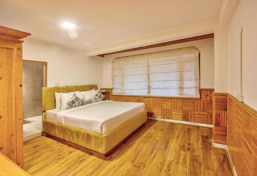 فندق Paradisethe White House Cafe