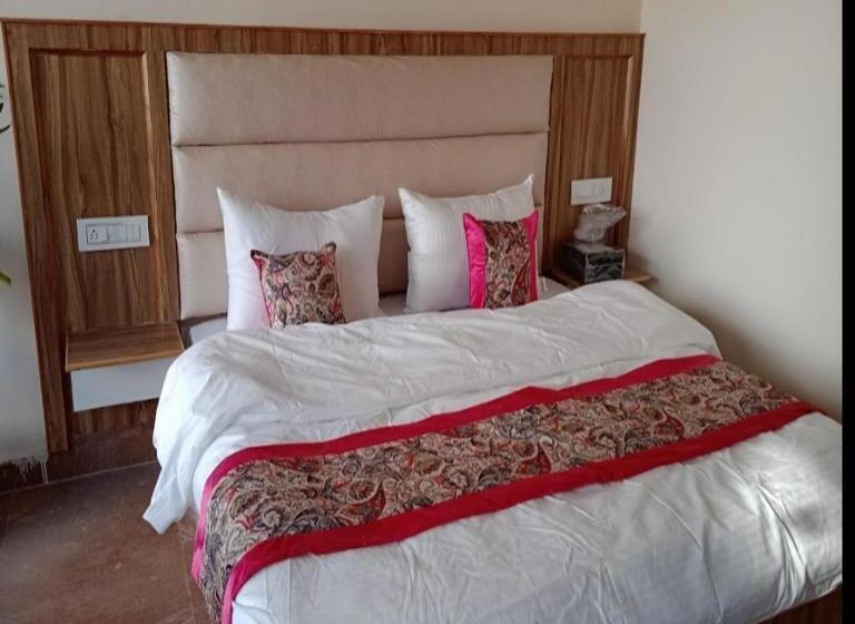 هتل Resort The Himalayan Odyssey And Cottages