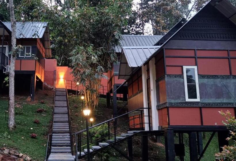 هتل Santhi Hill View Resort