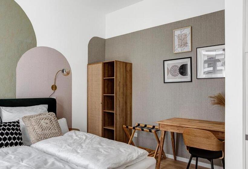 Arbio I Luxury Apartments In East Side Gallery