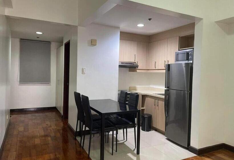 Mosaic Tower By Luxureich