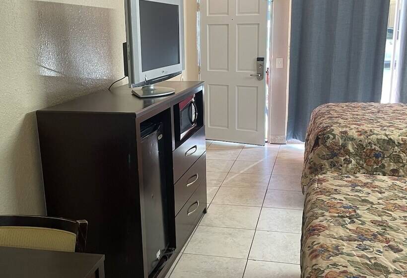 فندق على الطريق Royal Inn