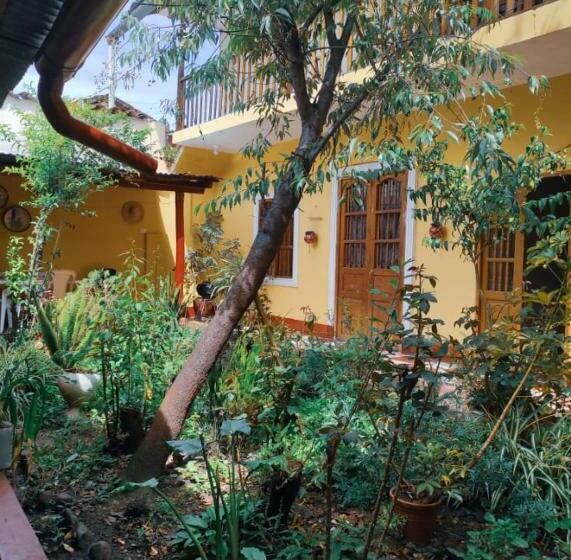 پانسیون El Capulí