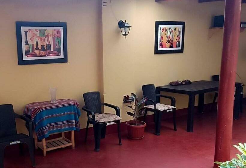 پانسیون El Capulí