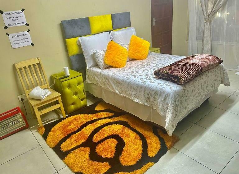 פנסיון Harry S Guest House Moon