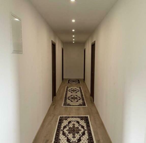 膳宿费 Karacsony Guest House