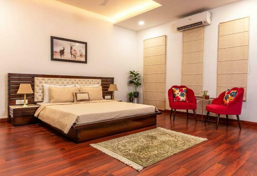 بنسيون Kunwar Villa