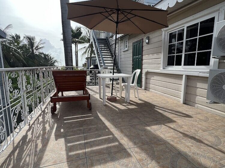 Пансион One South Place