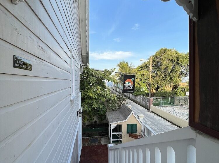 Пансион One South Place