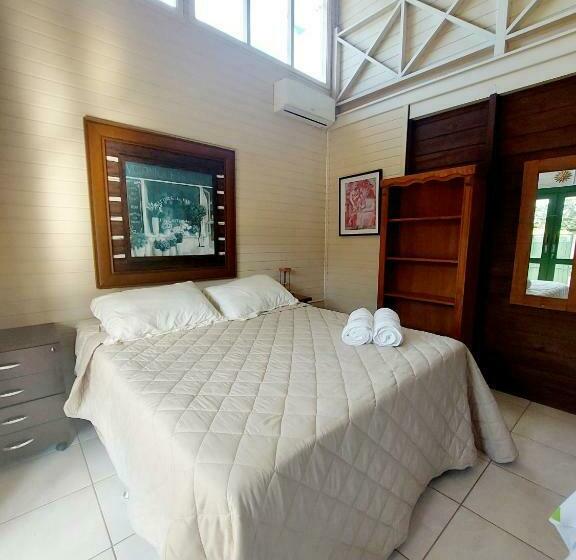 پانسیون Pousada Casa 27   Campeche   Floripa