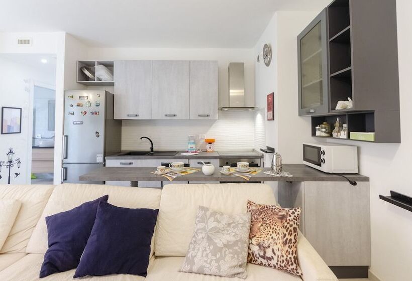 Joivy Flat With Terrace & Parking