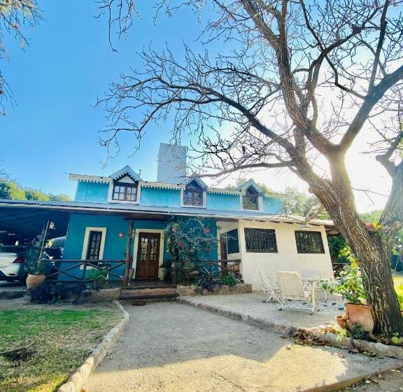 تختخواب و صبحانه Casa Azul