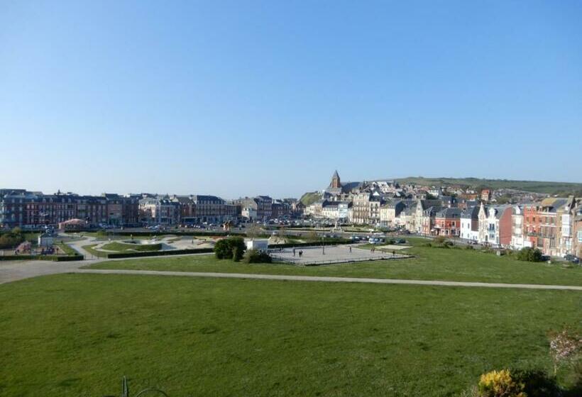 Bed and Breakfast Caprices Ensoleilles Chambre, Vue Panoramique, Petite Vue Mer, 300 Metres Plage Mers Les Bains Le Tr
